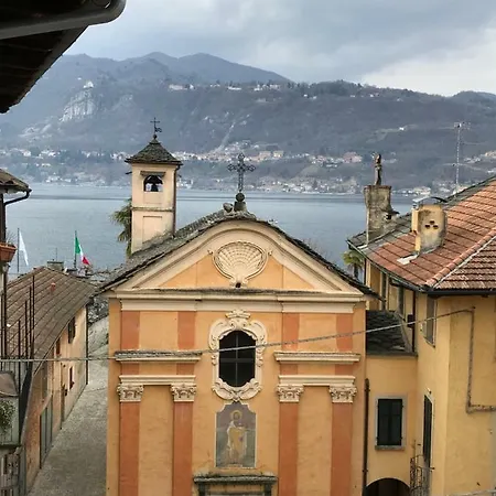 Orta Centro Apartment *